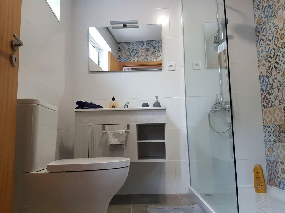 Join Our Relaxed House Near The Beach - Mosteiros Mosteiros  Esterno foto