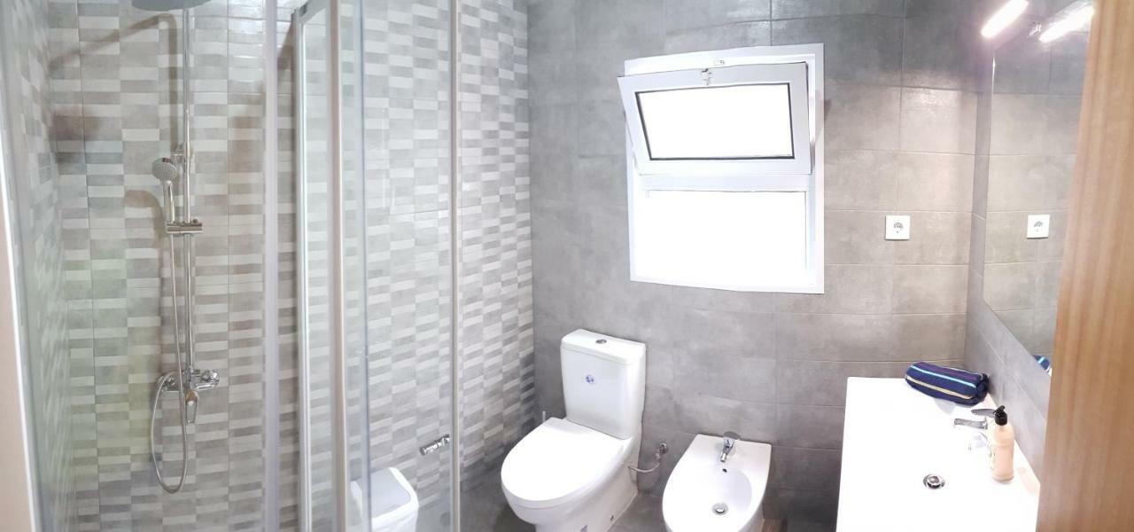 Join Our Relaxed House Near The Beach - Mosteiros Mosteiros  Esterno foto