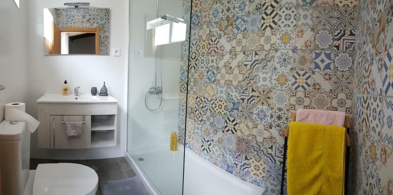Join Our Relaxed House Near The Beach - Mosteiros Mosteiros  Esterno foto