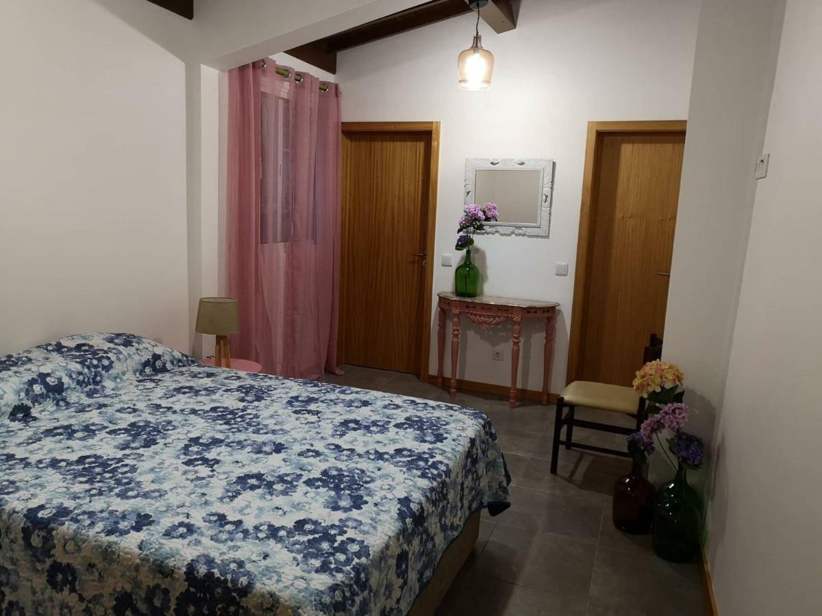 Join Our Relaxed House Near The Beach - Mosteiros Mosteiros  Esterno foto